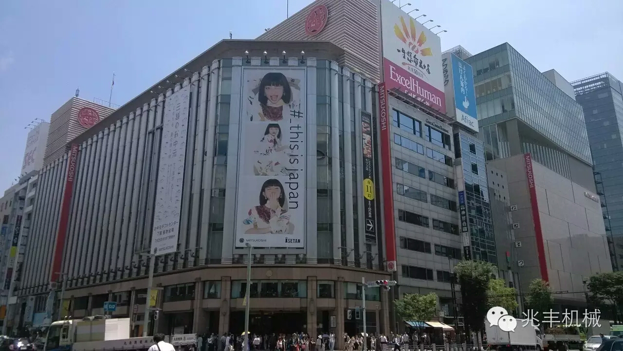 商場(chǎng)3.jpg